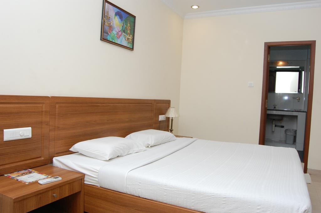 Sonas Inn Trichy Tiruchirappalli Zimmer foto
