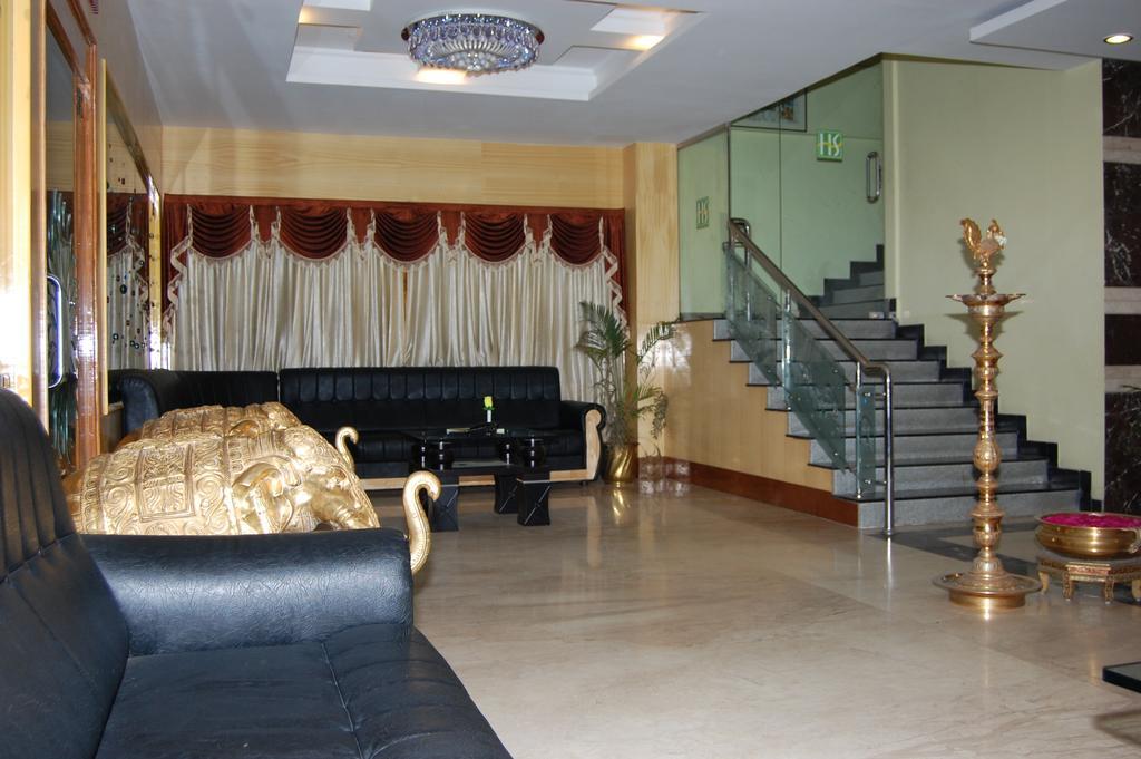 Sonas Inn Trichy Tiruchirappalli Exterior foto